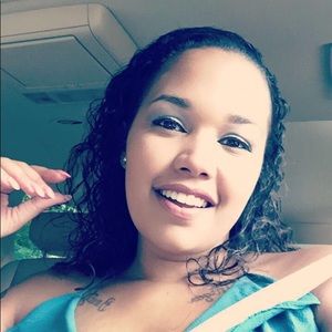 Meet your Posher, Briana